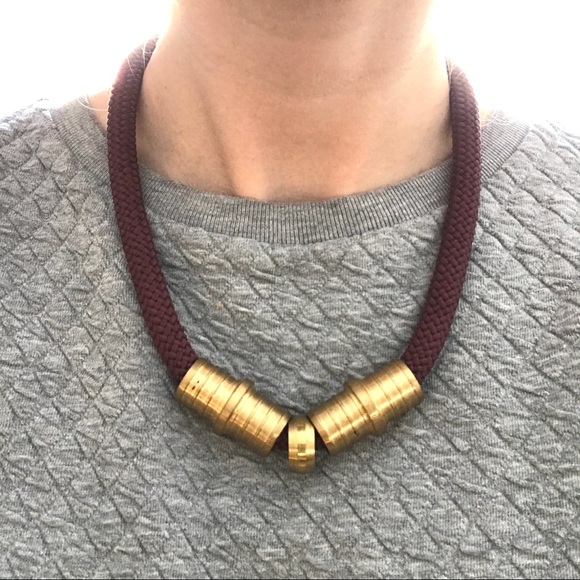 Burgundy rope necklace - multiple ways to wear it - Picture 9 of 10